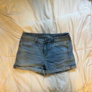 American Eagle Super Stretch Light Wash Jean Short SIZE 10